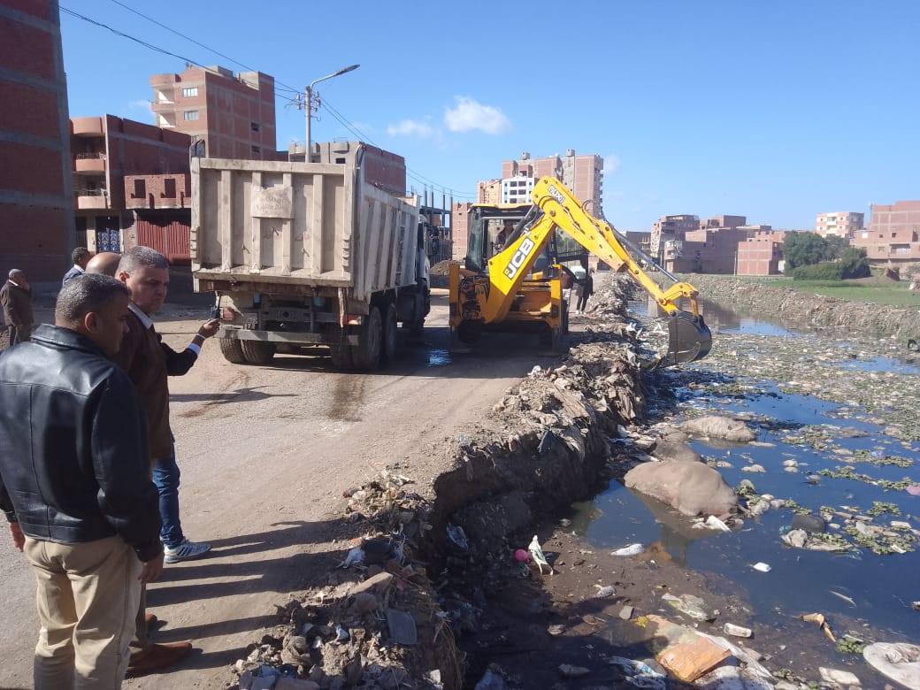 No photo description available.